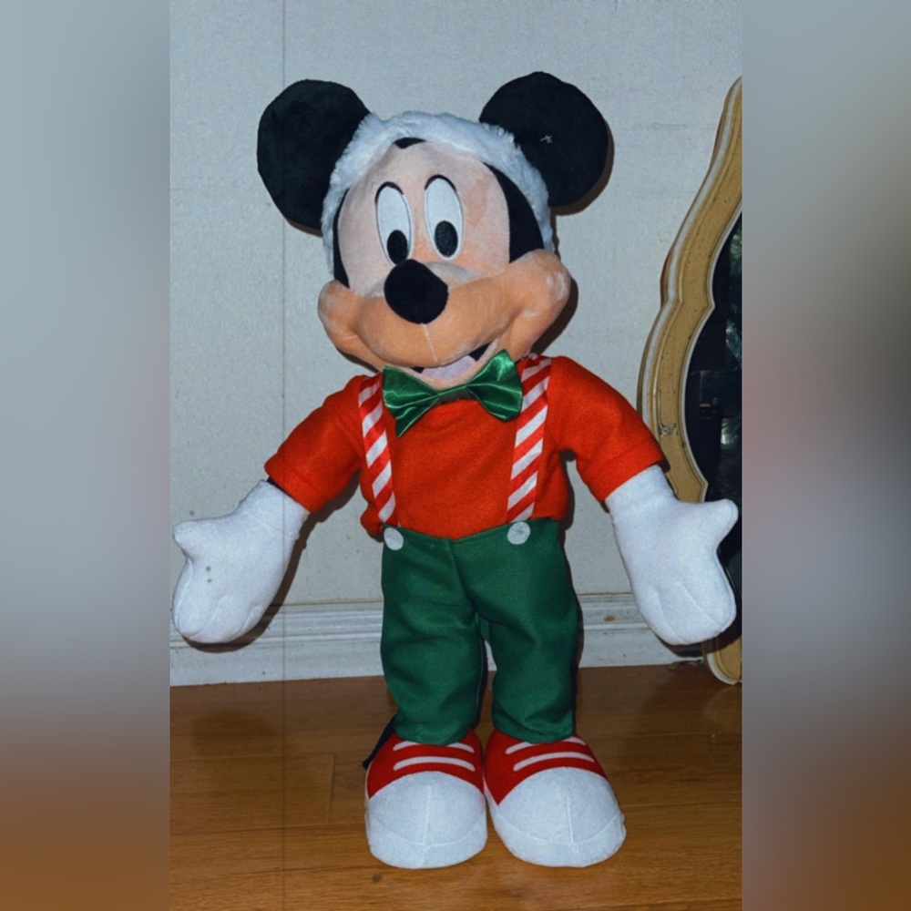 Christmas Greetings Mickey Mouse